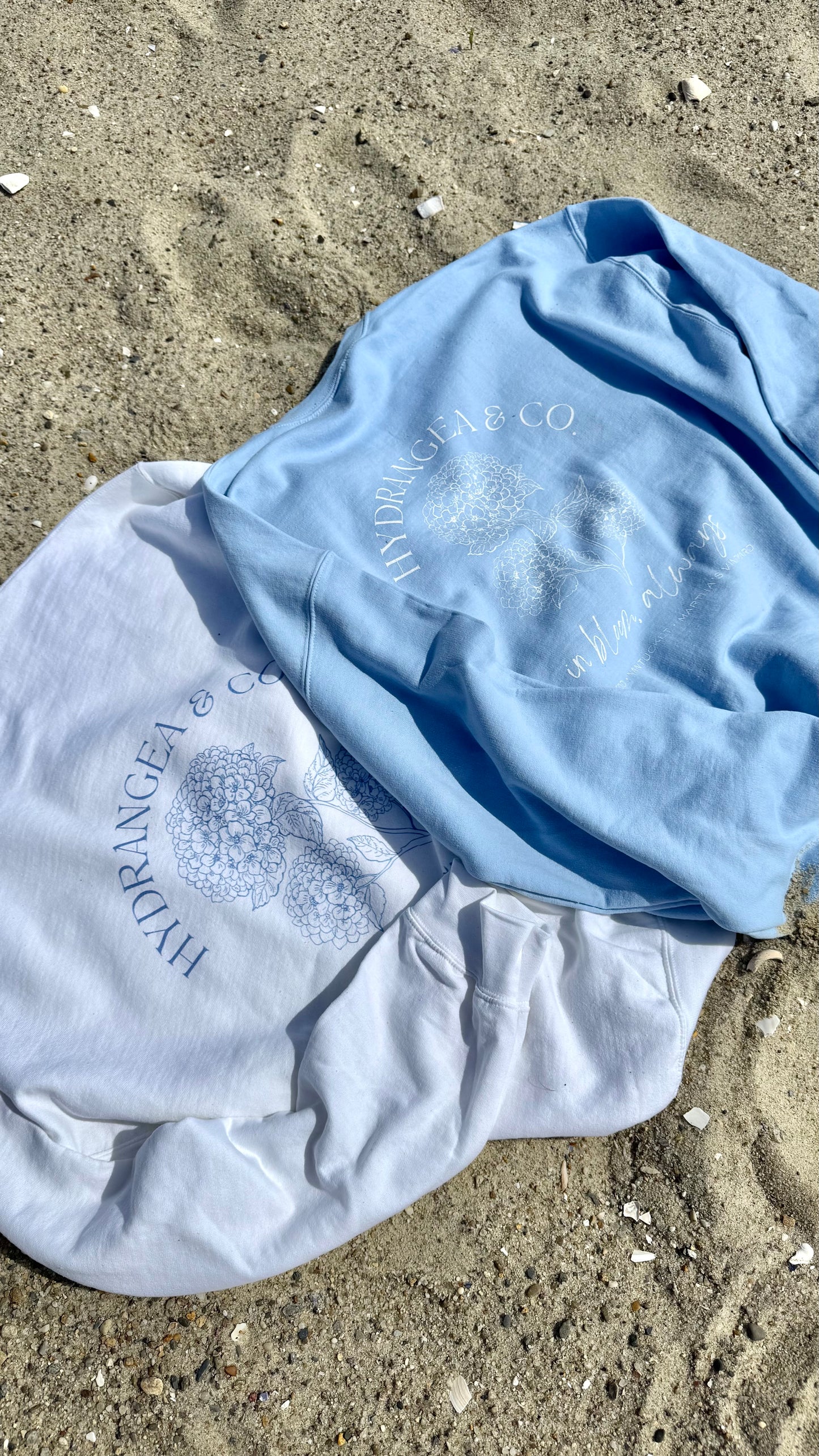 Hydrangea Unisex Lightweight Hooded Sweatshirt