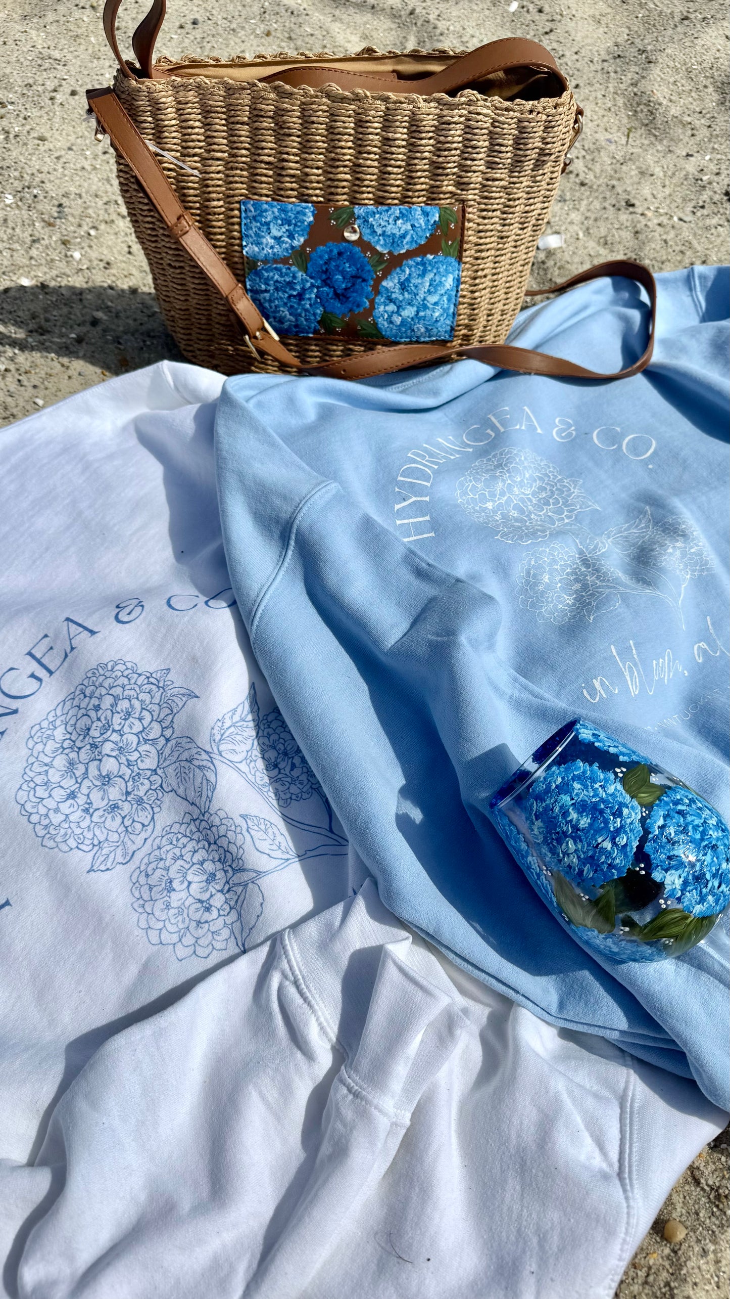 Hydrangea Unisex Lightweight Hooded Sweatshirt