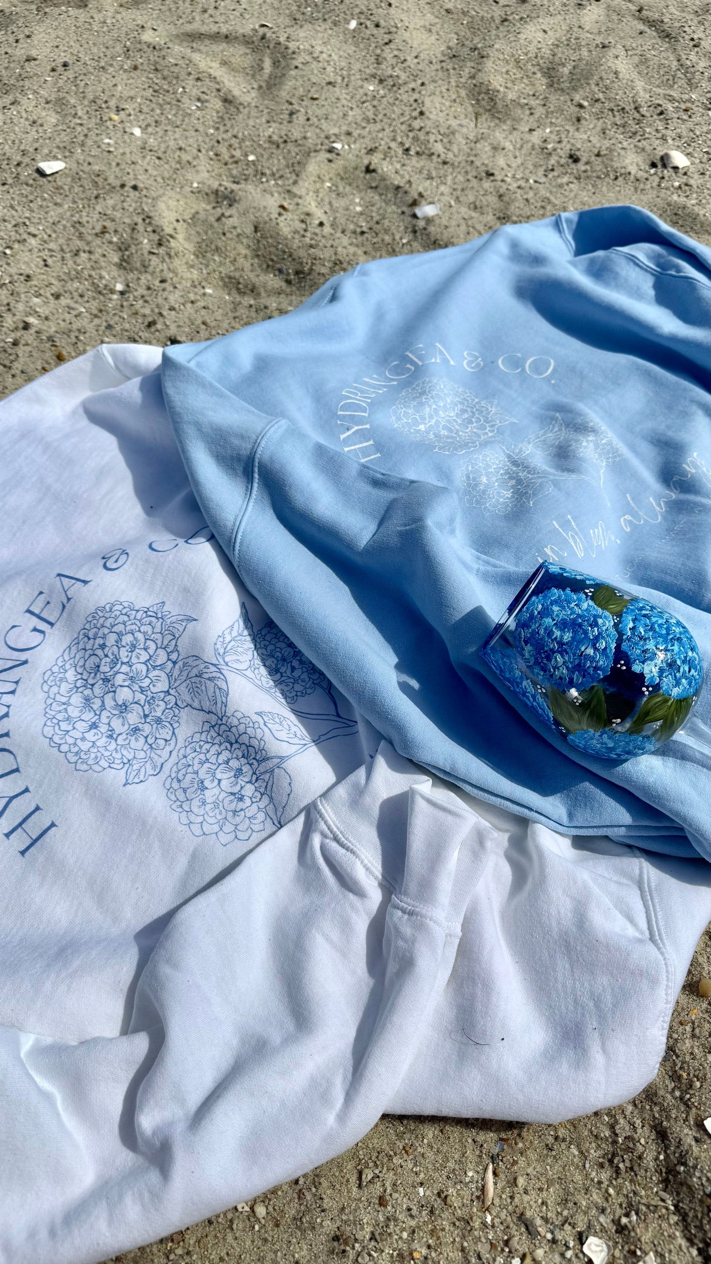 Hydrangea Unisex Lightweight Hooded Sweatshirt